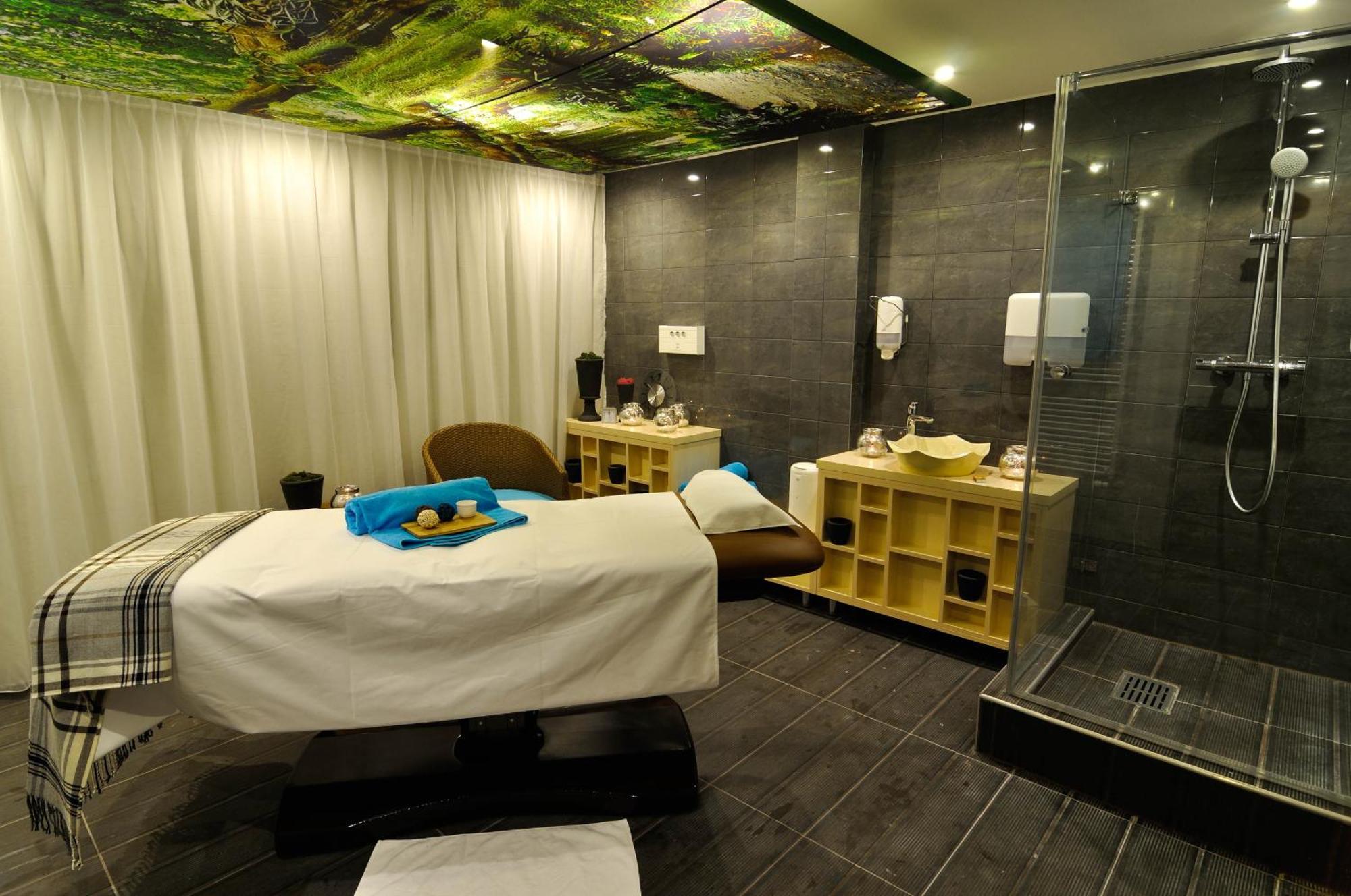 Hotel Cascade Resort & Spa แดมเยน ภายนอก รูปภาพ
